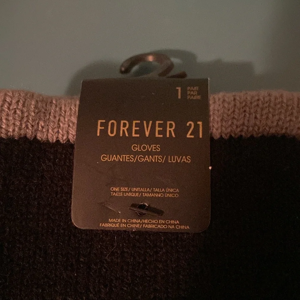Cozy Bundle - Fuzzy Slipper Socks & Gloves